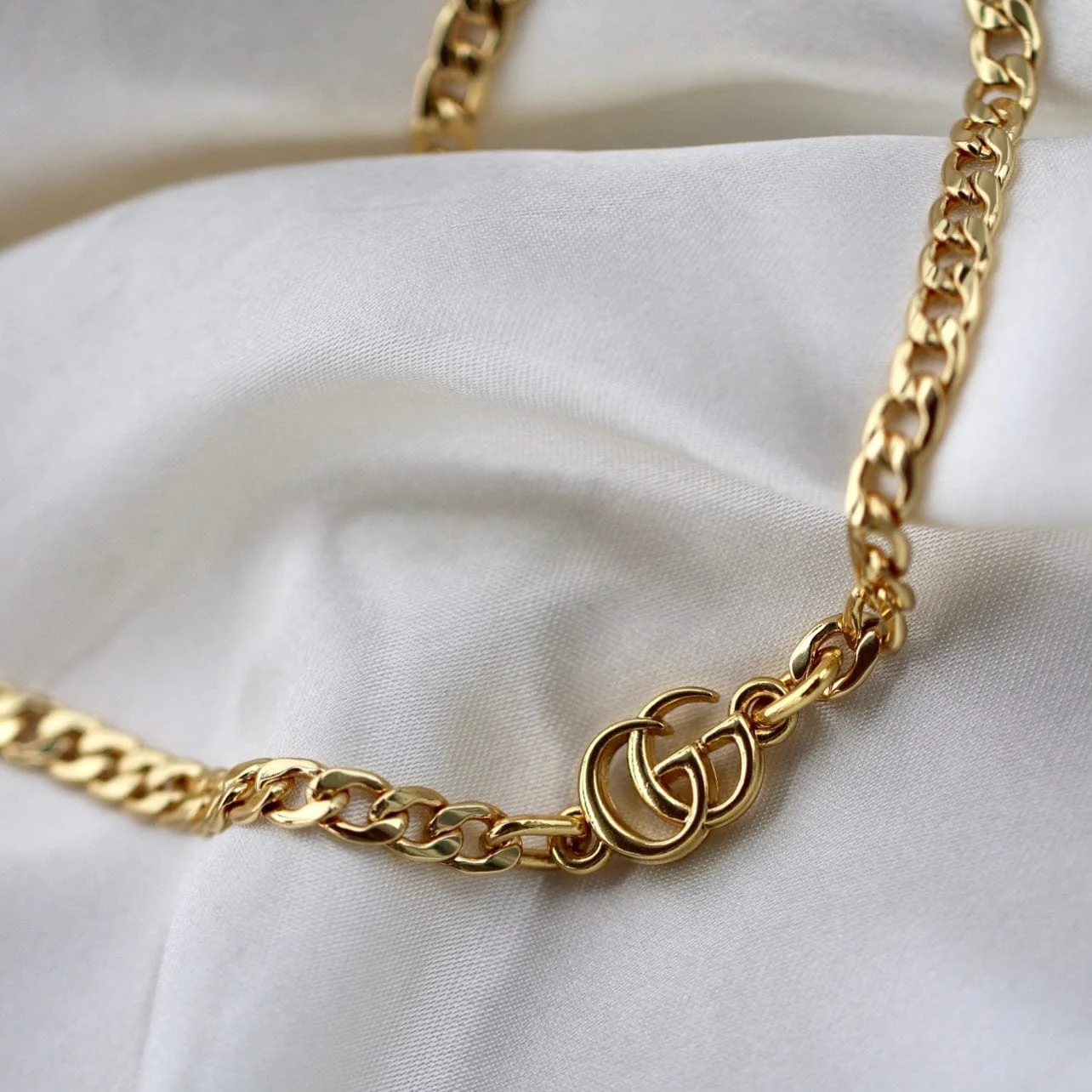 商品Alt模板：Gigi Choker - xtest